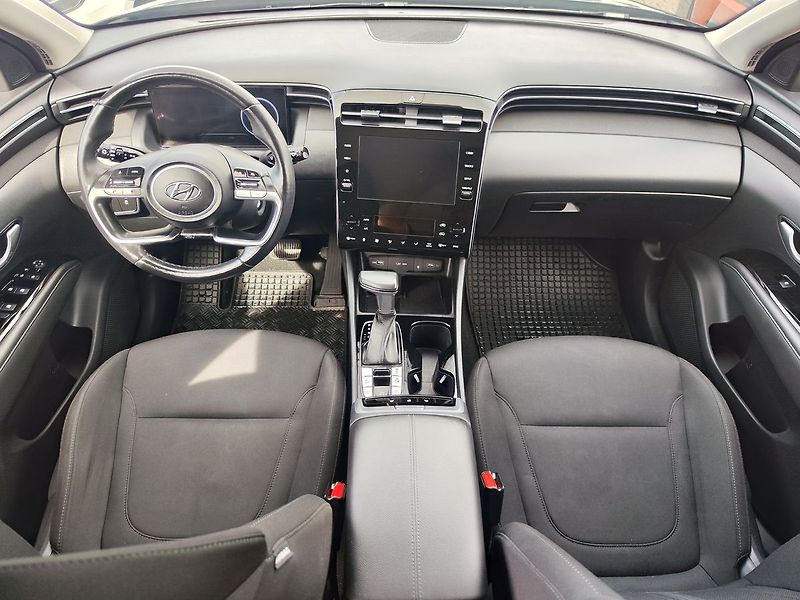 Hyundai Tucson 1.6 T-GDI/110kW Smart DCT MHEV - fotka 12 z 31