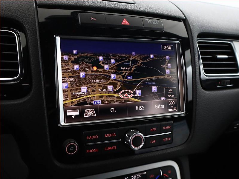 Volkswagen Touareg (2012) Business 3.0 TDI, 4X4 - fotka 15 z 23