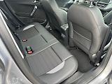 Peugeot 2008 (2016) 1.2T 81kw Allure - náhled 12