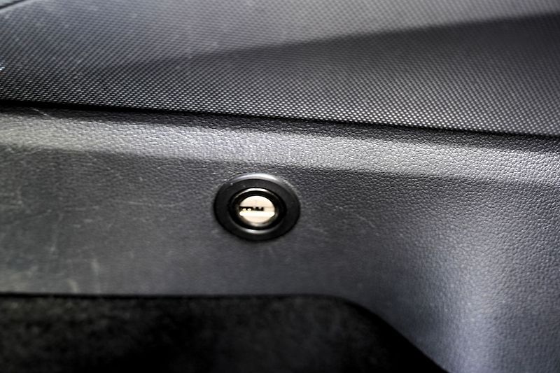Škoda Fabia 1.0 TSI 81kW ČR/Al.kola/klima - fotka 19 z 38