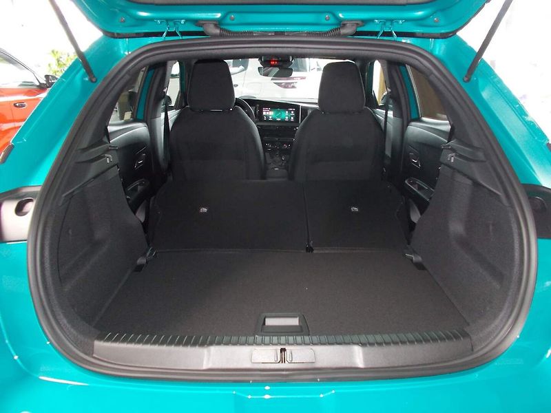 Opel Mokka (2026) HIT 1.2 TURBO (100kW/136k) MT6 - fotka 11 z 28