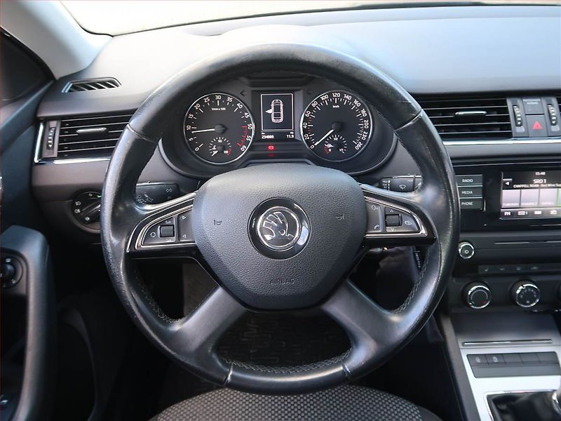 Škoda Octavia (2014) Ambition 1.6 TDI, Tempomat - fotka 17 z 17