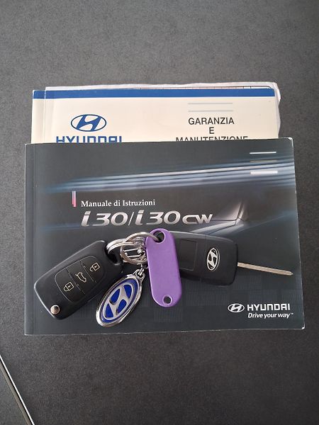 Hyundai i30 (2009) 1,4i  LPG  KLIMA  2x KOLA  - fotka 29 z 33