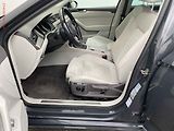Volkswagen Passat (2020) 2.0 TDi, 1.maj,ČR, Elegance - náhled 9