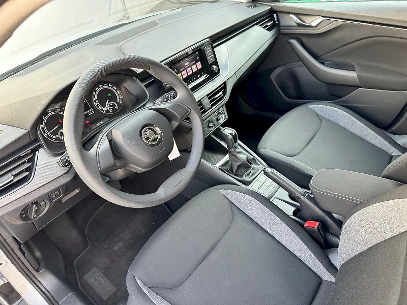 Škoda Scala (2022) 1.0 TSI 81kW AmbitionPlus DSG - fotka 6 z 22