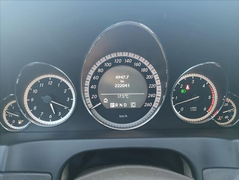 Mercedes-Benz Třídy E CDi 170KW   3,0 - fotka 10 z 20