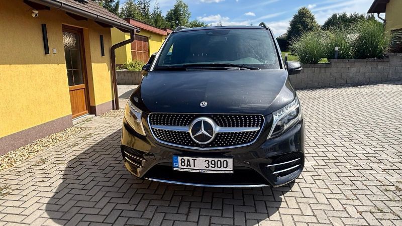 Mercedes-Benz Třídy V (2021) TŘÍDA V 300 d 4MATIC AVANTGARD - fotka 2 z 19