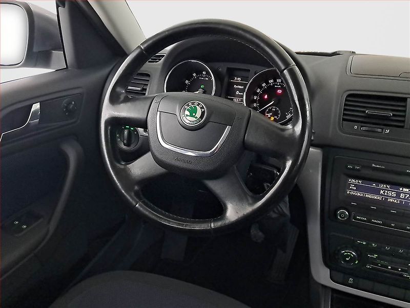 Škoda Yeti (2010) Ambition 1.2 TSI, Serv.kniha - fotka 7 z 15