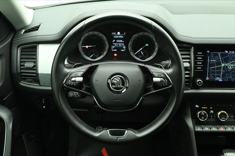 Škoda Kodiaq 2,0 TDI 147 KW DSG 4X4 TAŽNÉ Z - fotka 18 z 35