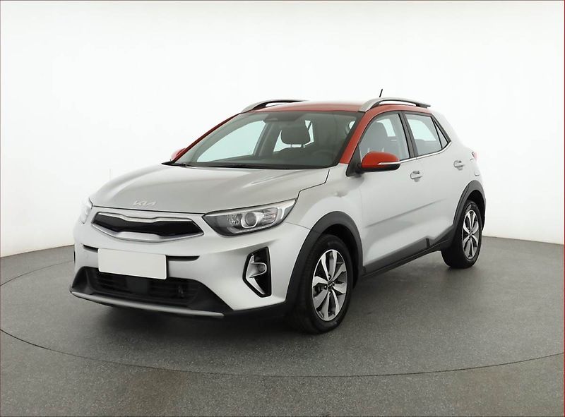 Kia Stonic (2023) Exclusive 1.0 T-GDI, EXCLUSIVE - fotka 2 z 19