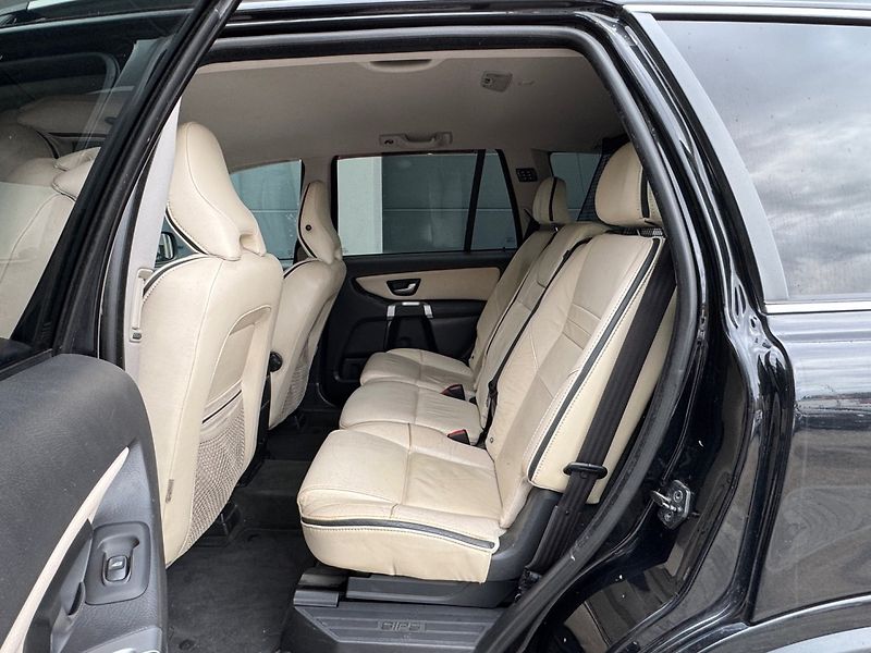 Volvo XC90 (2009) D5 AWD 7Míst R-Design - fotka 11 z 37