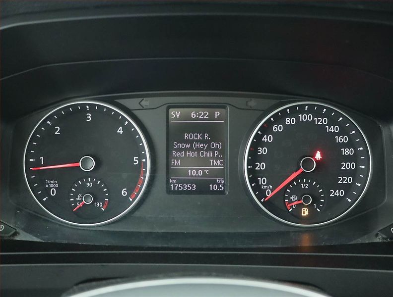 Volkswagen Caravelle (2018) Comfortline 2.0 TDI - fotka 10 z 19