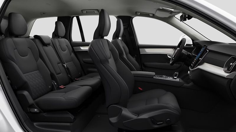 Volvo XC90 (2026) T8 AWD LONG RANGE CORE 7míst - fotka 4 z 10