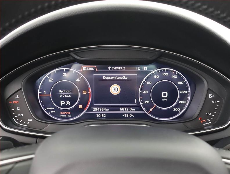 Audi A4 (2016) 2.0 TDI, 4X4, Automat, Navi - fotka 11 z 24