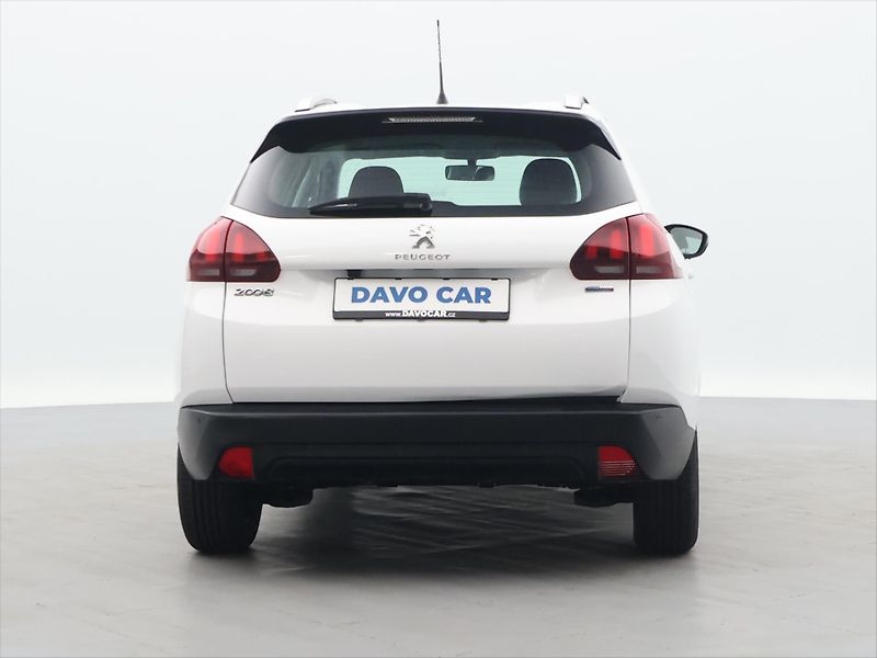 Peugeot 2008 1.2 PT 82k Active Pack 1.Maj - fotka 6 z 26
