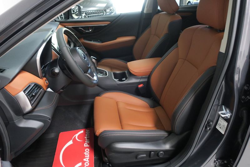 Subaru Outback (2025) 2.5i AWD TOURING - fotka 11 z 41