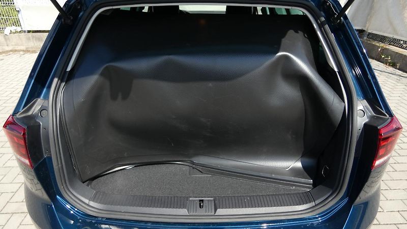 Volkswagen Passat 2.0 TDI 147kW BMT 4MOT DSG Ele - fotka 20 z 22