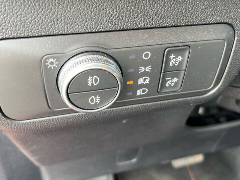 Ford Kuga 2,5HEV,140kW,1. MAJ., SERVIS - fotka 22 z 22