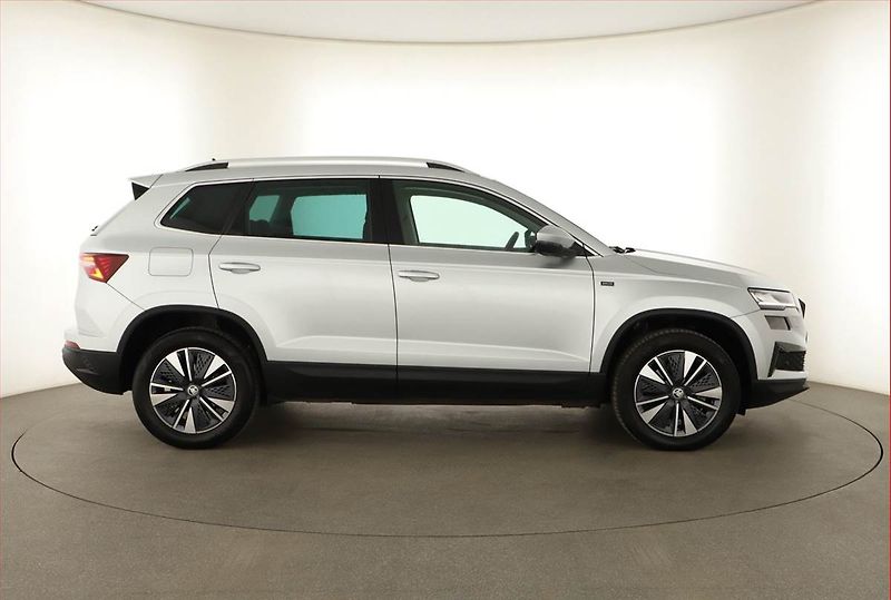 Škoda Karoq (2024) 2.0 TDI, Drive, FullLed - fotka 6 z 16