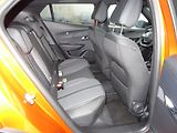 Peugeot 2008 (2023) ALLURE PACK 1.5 BHDi 130k EAT8 - náhled 17