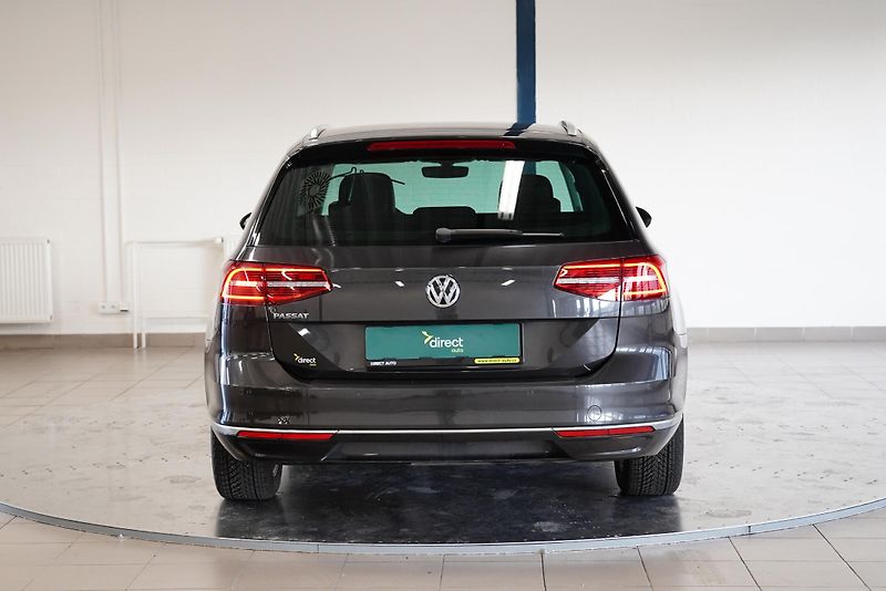 Volkswagen Passat - fotka 6 z 29