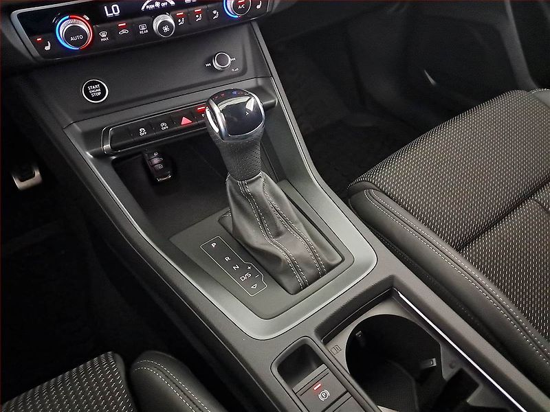 Audi Q3 (2025) 35 TFSI - fotka 13 z 21