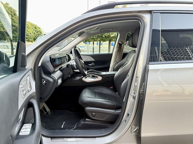 Mercedes-Benz GLE (2021) 350 de 4MATIC SUV - fotka 25 z 50