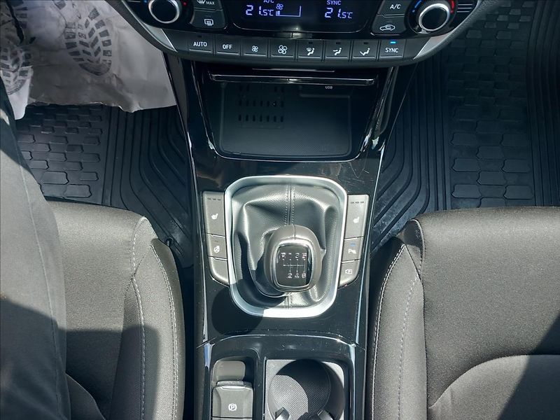 Hyundai i30 1,0 T-GDi, MT STYLE SAFETY - fotka 13 z 25