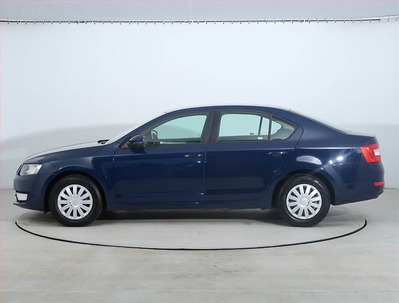 Škoda Octavia (2014) Ambition 1.6 TDI, ČR,1.maj - fotka 3 z 19