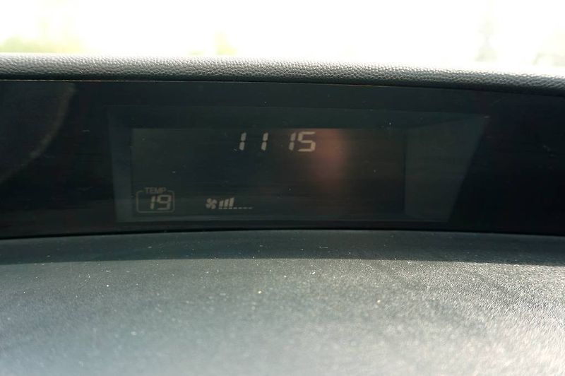 Honda Civic (2011) 1,4i- Vtec 73 kW - fotka 24 z 27
