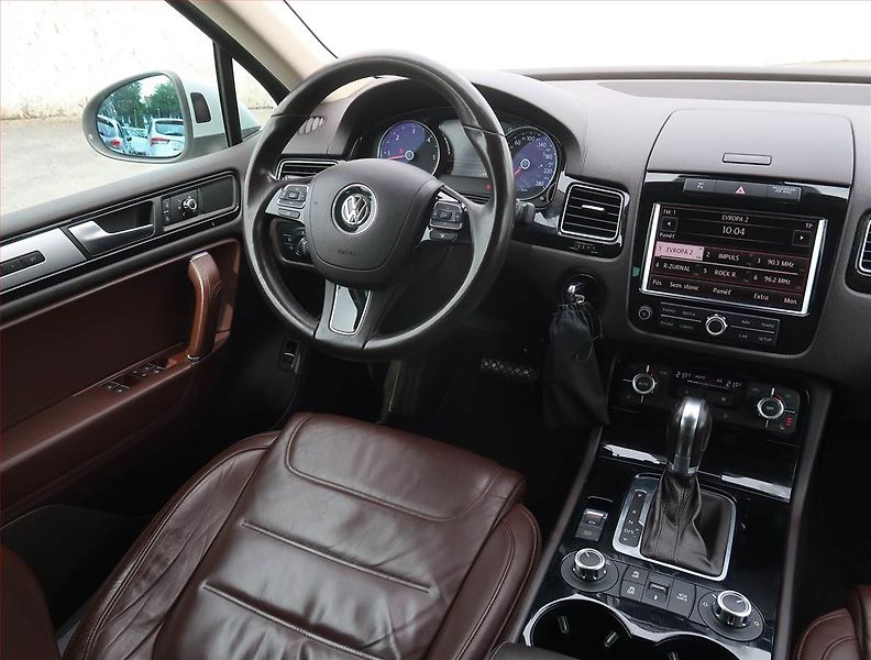Volkswagen Touareg (2013) 3.0 TDI, 4X4, Automat - fotka 7 z 23