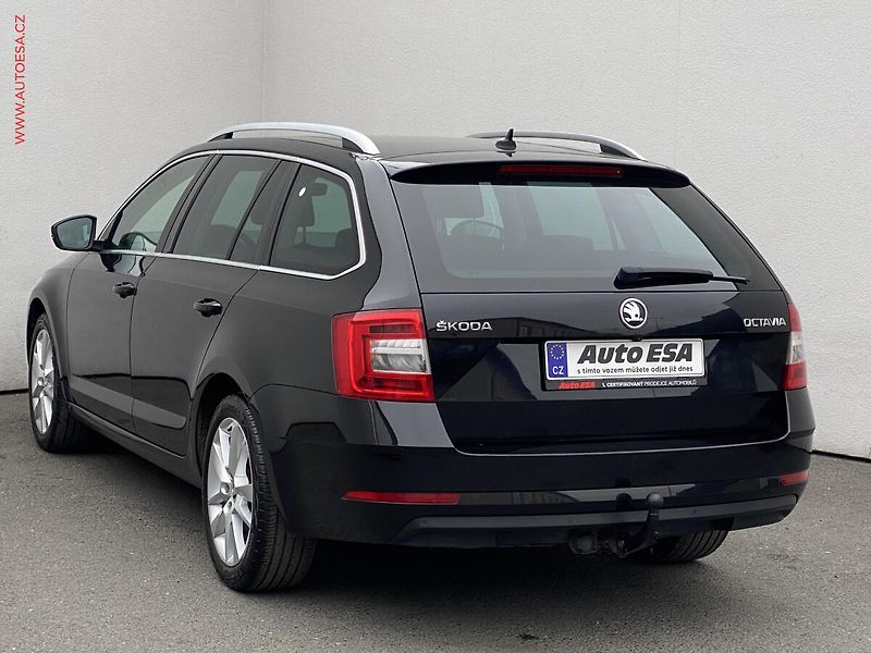 Škoda Octavia (2018) 1.6 TDi, Style, DSG, kůže - fotka 6 z 20