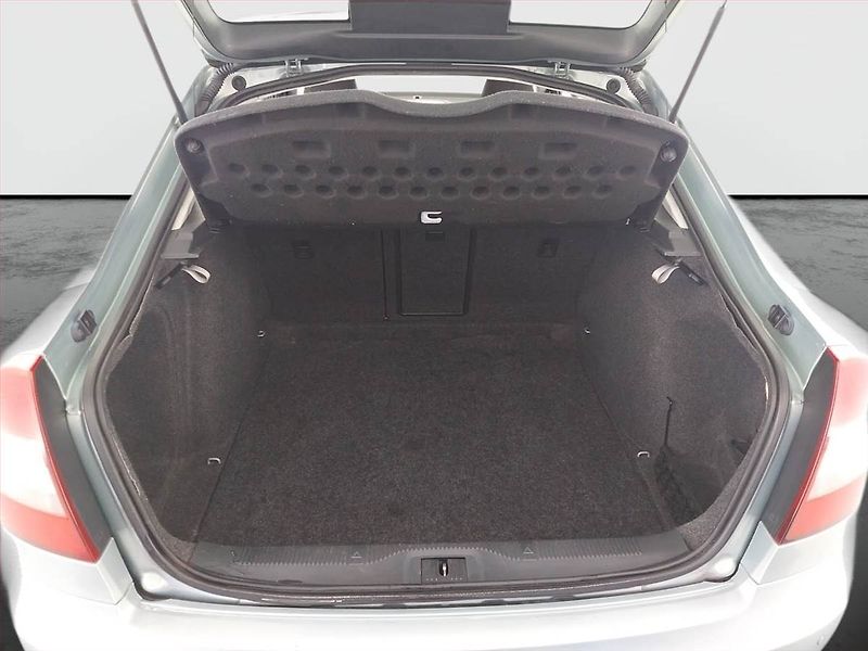 Škoda Octavia (2012) Ambition 1.6 TDI, Serv.kniha - fotka 14 z 19