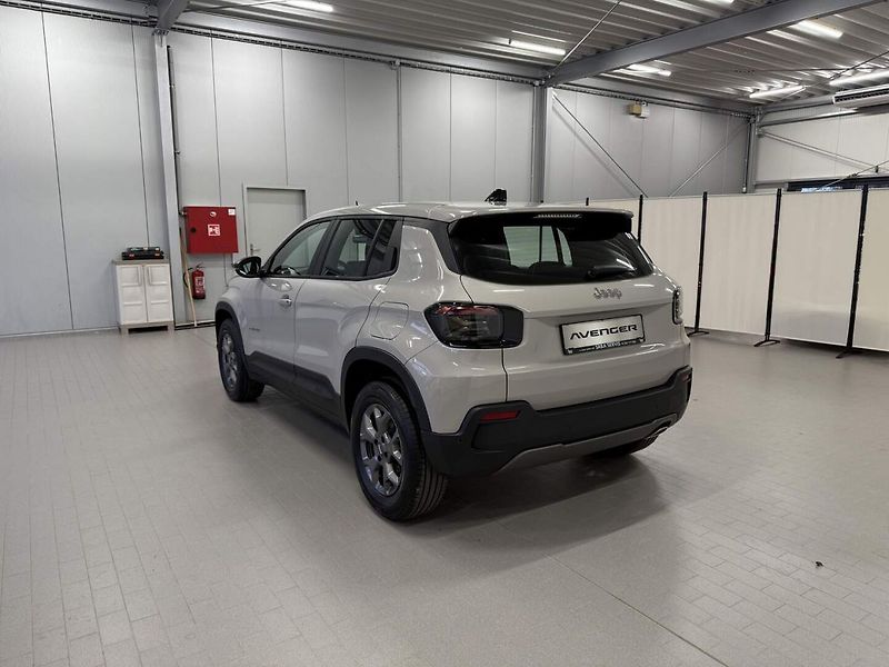 Jeep Avenger (2025) Longitude 1.2 Turbo 100k MT6 - fotka 3 z 23