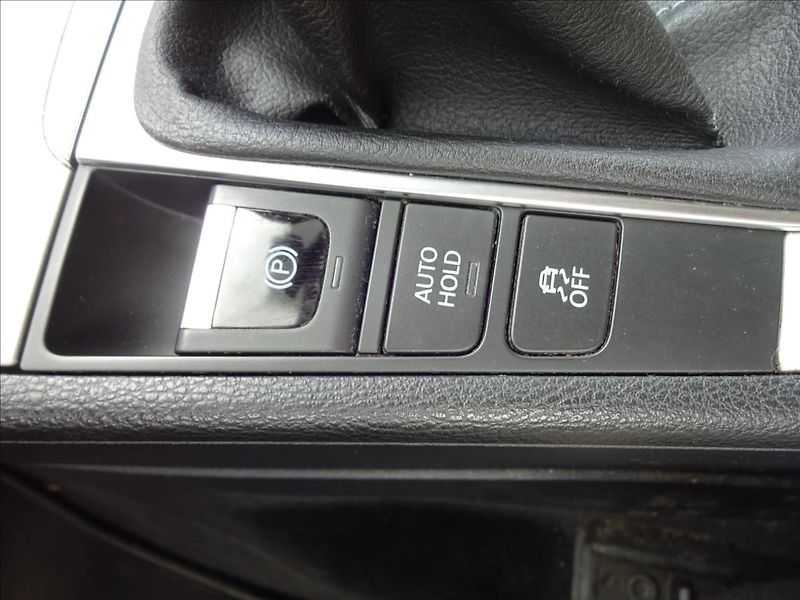 Volkswagen Passat CC 2.0TDi 125kW - fotka 44 z 70