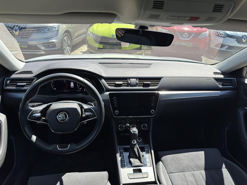 Škoda Superb - fotka 6 z 7
