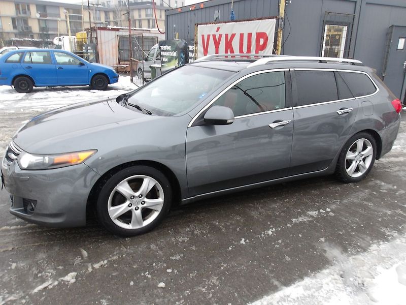 Honda Accord 2,2 i -DTEC 110kW Výbava !! - fotka 2 z 33