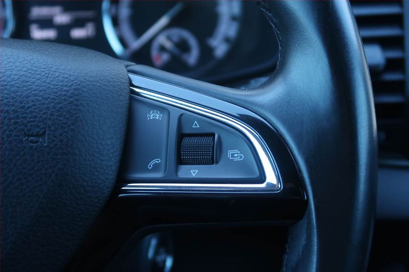 Škoda Karoq (2018) 2.0 TDI, 4X4, Automat, Kůže - fotka 22 z 26