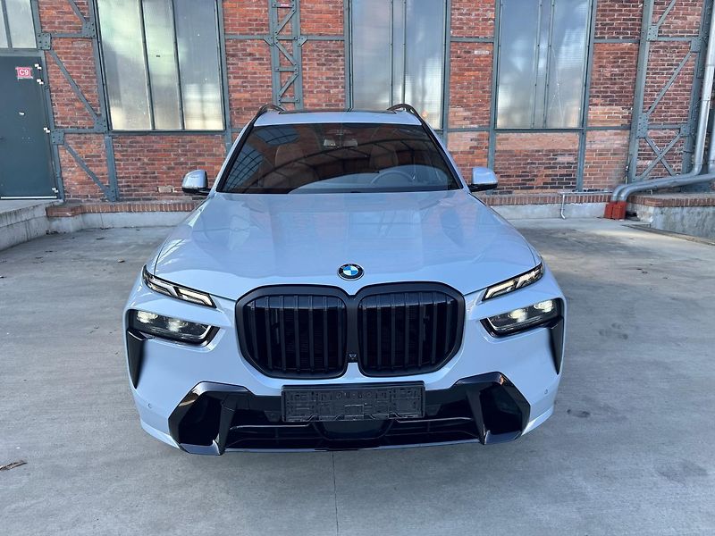 BMW X7 (2025) xDrive40d M SPORT PRO + Záruka - fotka 4 z 34