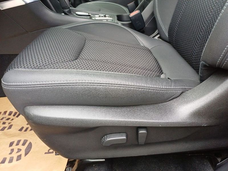 Subaru Forester COMFORT e-Boxer FB 20 110 kW C - fotka 9 z 28