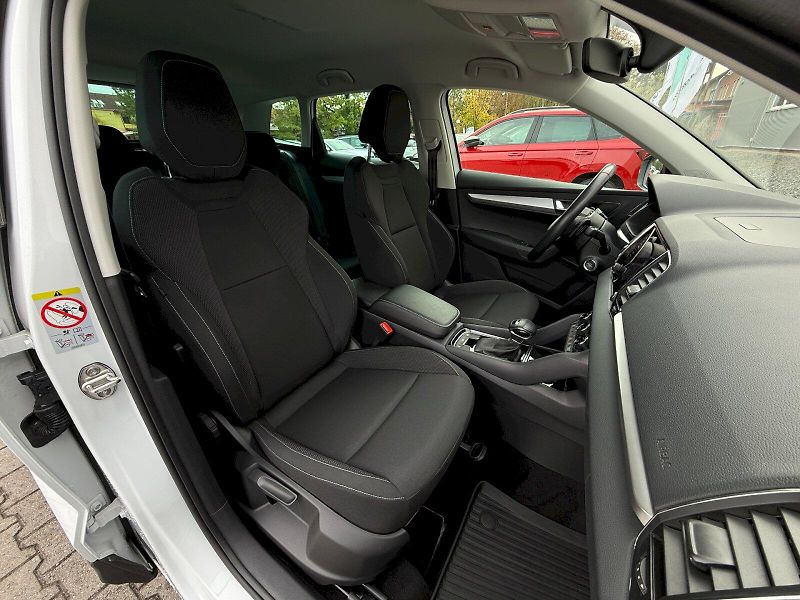 Škoda Karoq (2023) 1.5 TSI 110 kW DSG - fotka 24 z 24