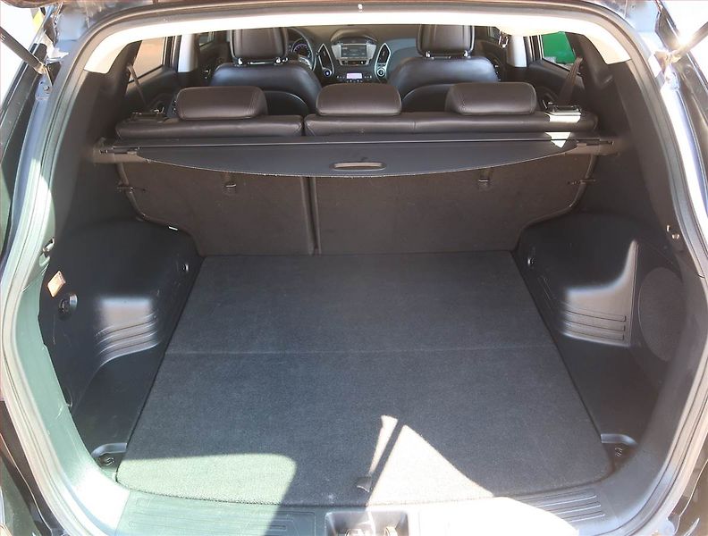 Hyundai ix35 (2011) 2.0 CRDi, 4X4, Serv.kniha - fotka 14 z 19