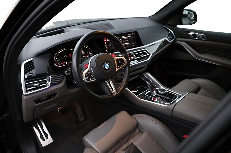 BMW X5 M - fotka 10 z 18