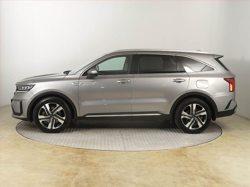 Kia Sorento (2022) 2.2 CRDi - fotka 3 z 31
