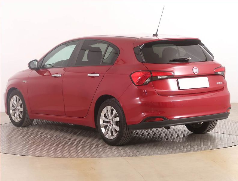 Fiat Tipo (2017) 1.4 16V, Serv.kniha, Navi - fotka 4 z 13