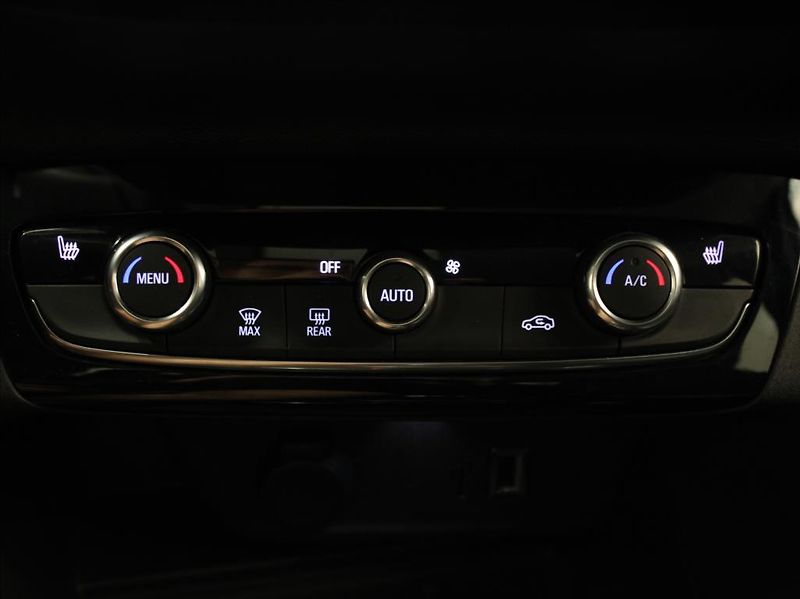 Opel Corsa 0,0 50kWh 41tkm. 1.majitel.ČR - fotka 20 z 24