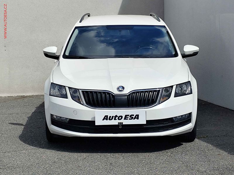Škoda Octavia (2018) 1.6TDi, ČR, AC, temp - fotka 2 z 18