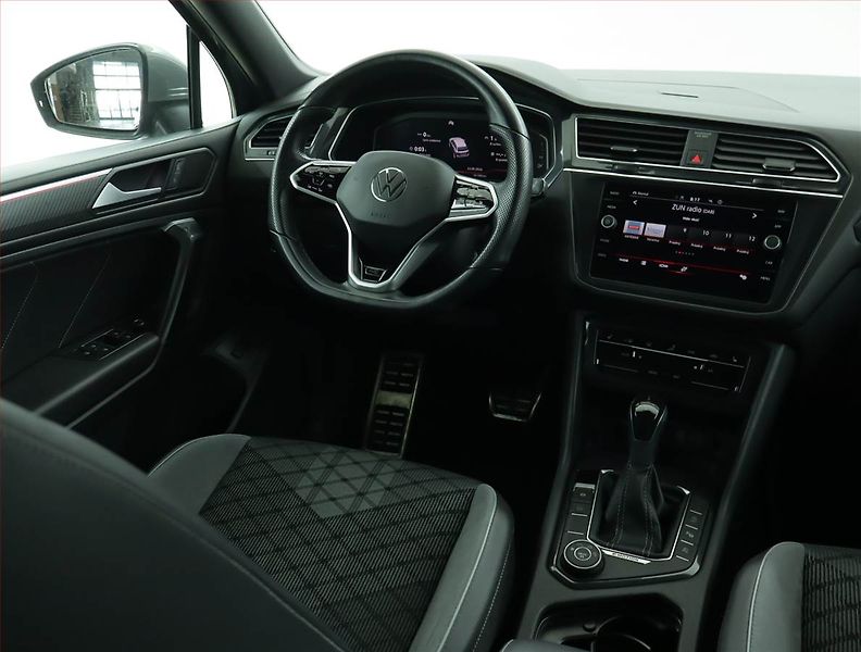 Volkswagen Tiguan (2023) R-Line 2.0 TDI - fotka 7 z 17