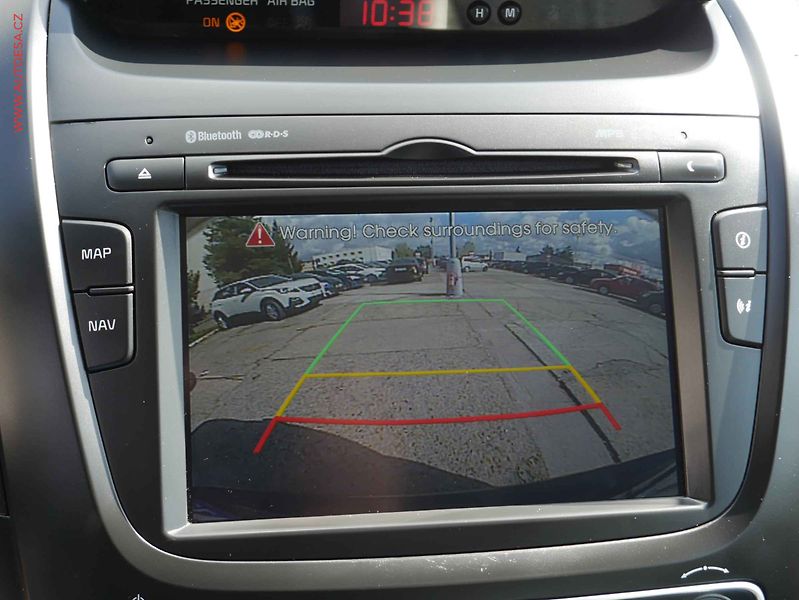 Kia Sorento (2013) 2.2 CRDi 4x4, 1.maj,ČR, AT - fotka 12 z 17