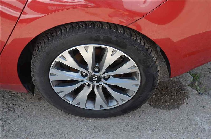 Kia Ceed (2018) 1,6 SW - fotka 10 z 24